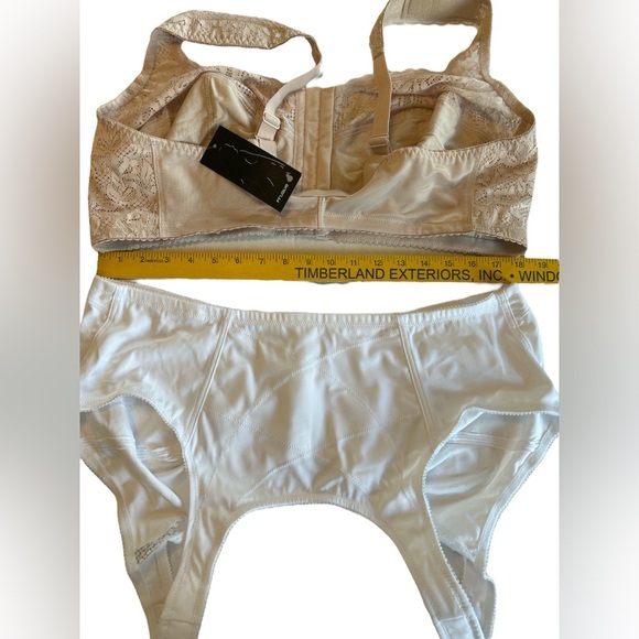 Lot of 3 Frugue Bras 2 Minimizer 1 Back Support.The first 2 are NWT 3rd NWOT 46F - Picture 11 of 11